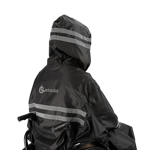 Светоотражающие элементы на дождевике