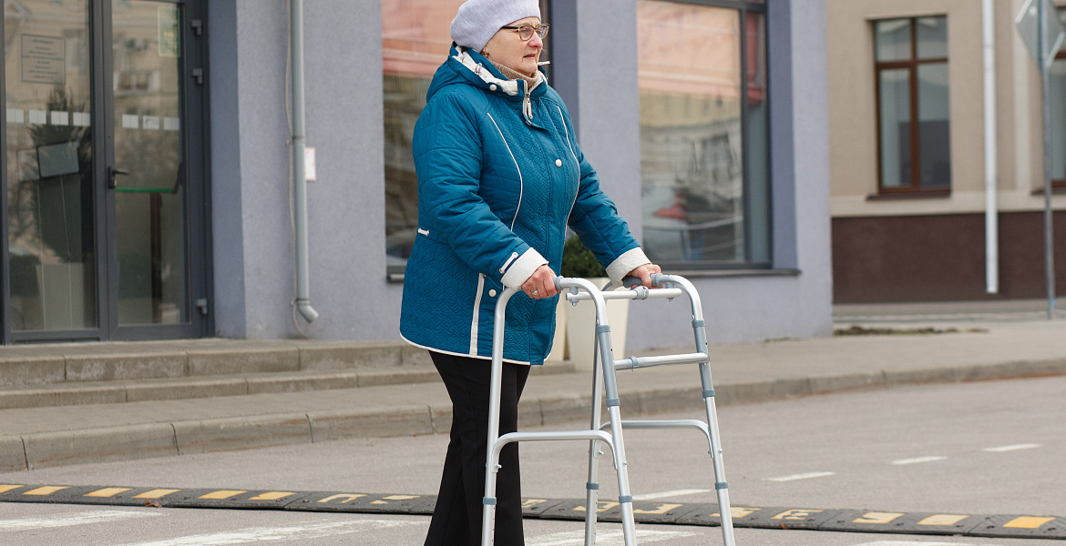 как выбрать ходунки для пожилых людей