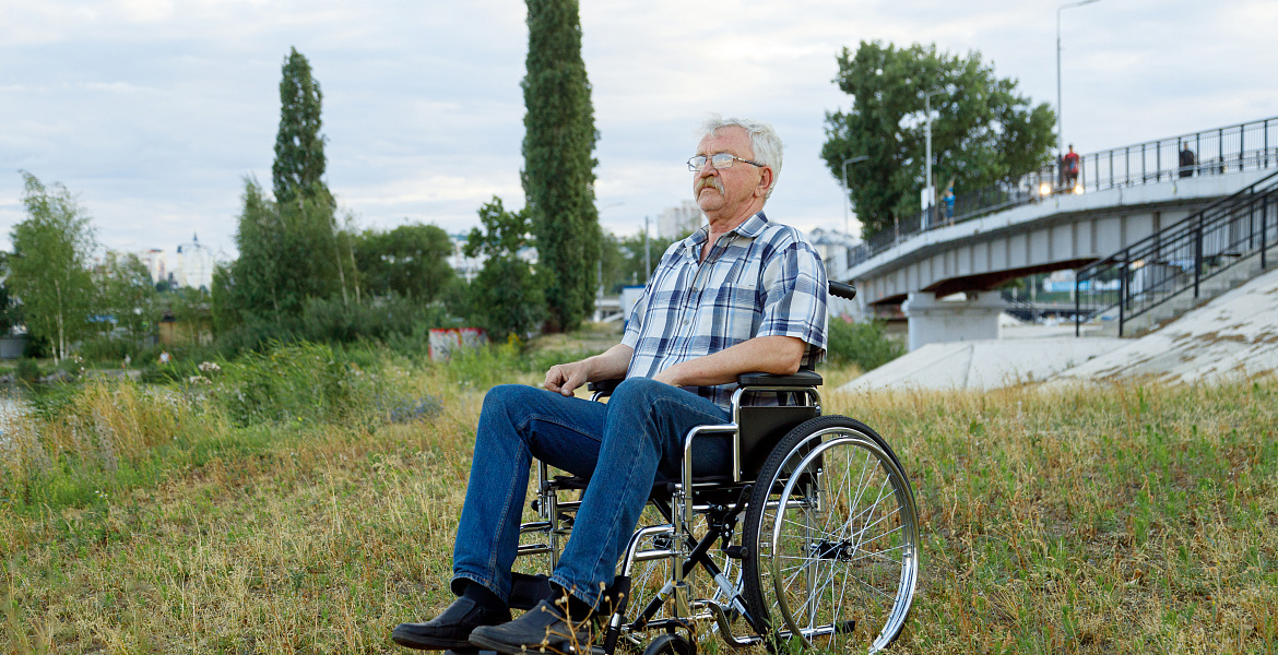 как найти сиделку для пожилого